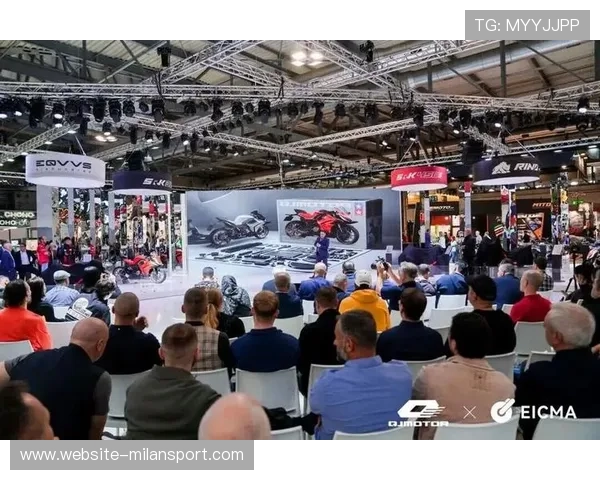 米兰国际摩托车展:专业观众与爱好者共聚一堂体验未来摩托车发展趋势 米兰国际摩托车展:专业观众与爱好者共聚一堂体验未来摩托车发展趋势